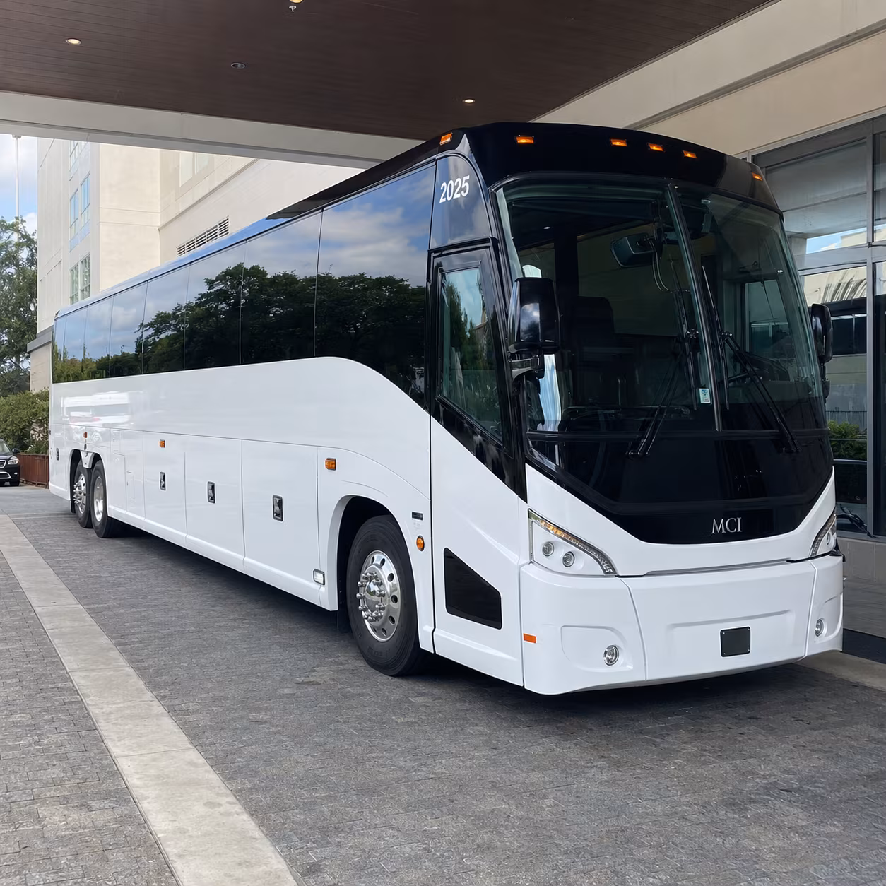 gainesville 54 passenger charter bus