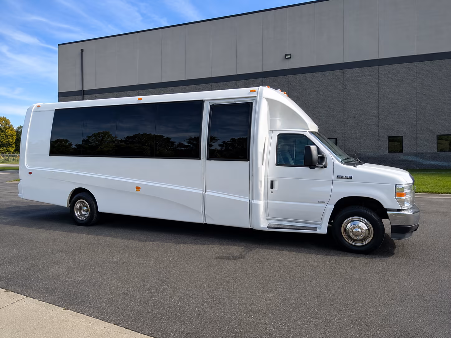 reserve transportation for your next corporate event 4